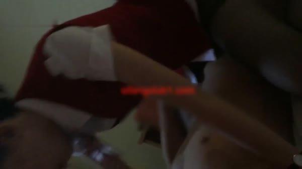 真实自拍-某航空公司性感漂亮的空姐与男友居家性爱自拍分手后被男方曝光,现在的年轻人真会玩！